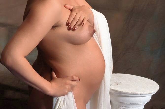 schwanger privat nackt 58 Kurz vor dem schönsten Moment im Leben, der Entbindung.